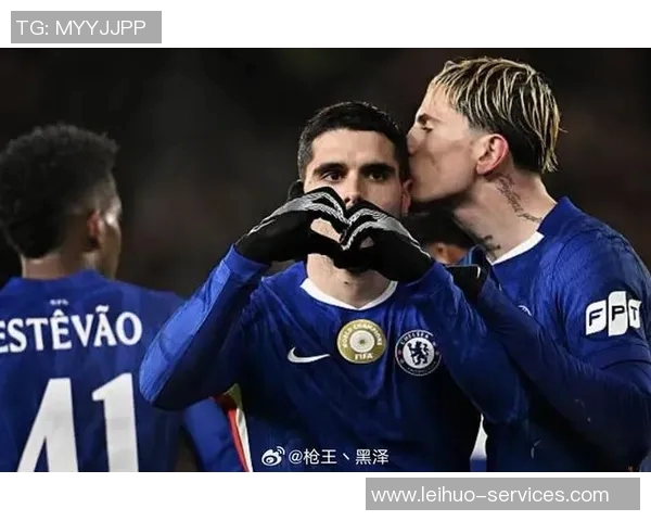 切尔西与里昂友谊赛激战四三帽子戏法引发争议判罚全场沸腾