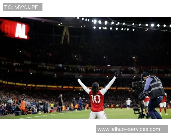 西甲精彩对决阿森纳逆转皇马上演惊天大逆转赛后点评引发热议 西甲精彩对决阿森纳逆转皇马上演惊天大逆转赛后点评引发热议