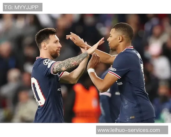 中超精彩对决巴黎圣日耳曼与莱比锡战成平局乌龙球成比赛转折点